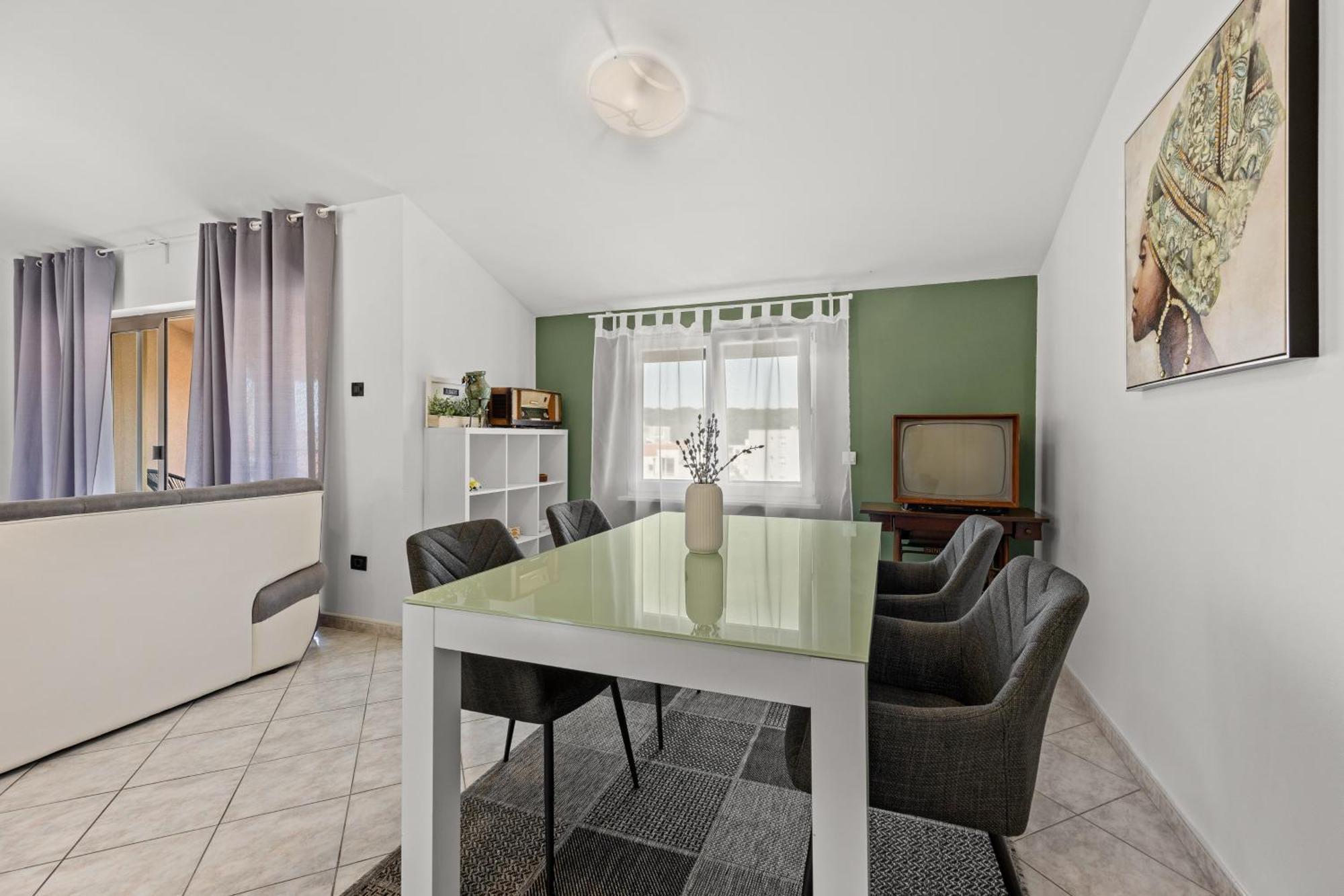 Anka Apartment